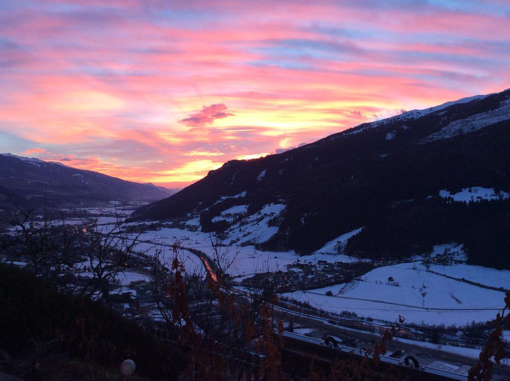 Ferienwohnung Zwoelferblick Bramberg am Wildkogel Luaran gambar
